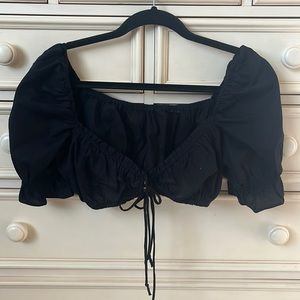 Tie front puff sleeve crop top